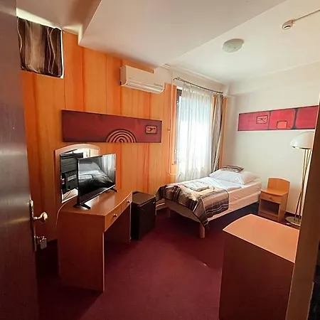 Park Minaret Hotel 3*
