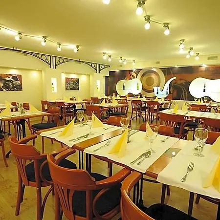 Park Minaret Hotel Eger